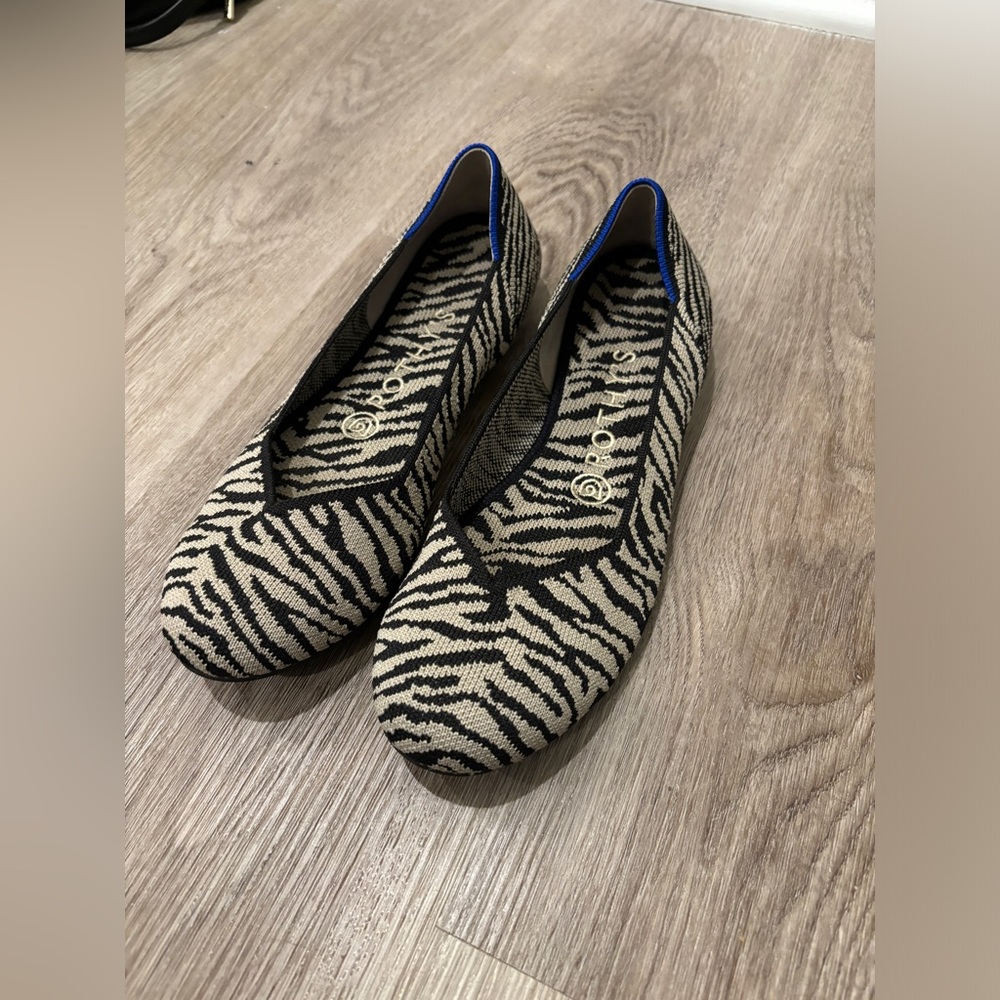 rothys grey zebra